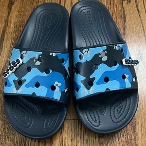 crocs slide